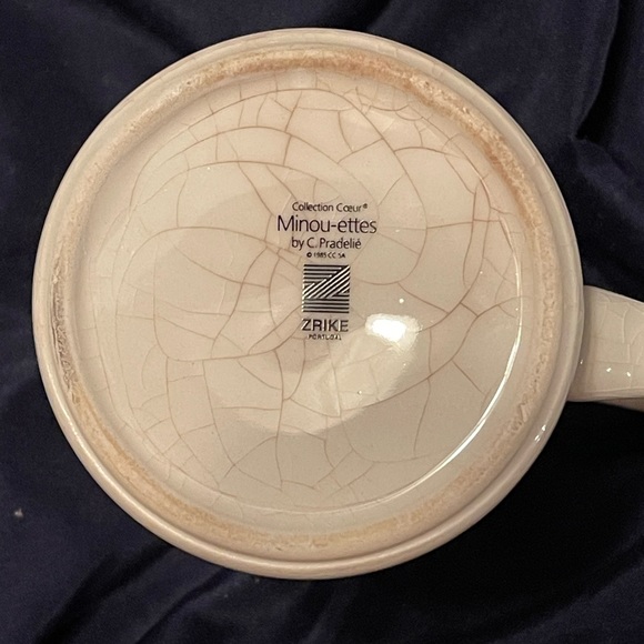 Cat Plate and Coffee Mug Zrike Minou-ettes by Pradalie Fine Porcelain - Picture 8 of 10